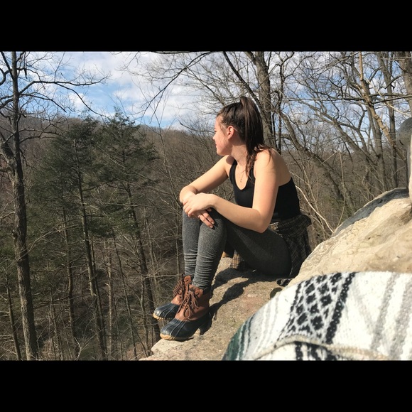 Meet your Posher, Amelia - Picture 1 of 1